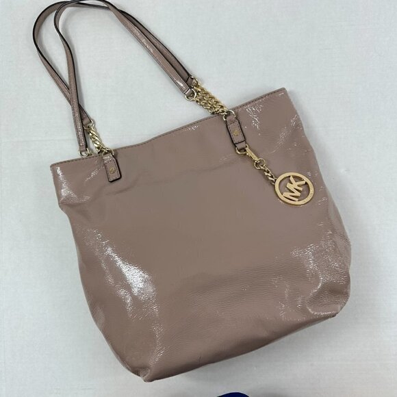 Michael Kors Pink Leather Gold Chain Shoulder Bag - Picture 13 of 13